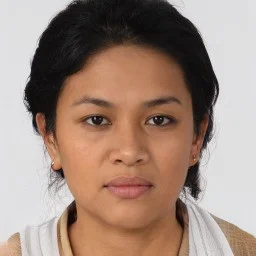อารี